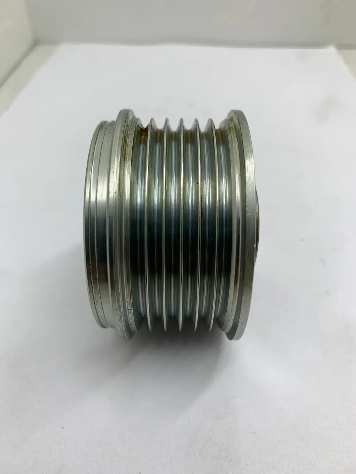 POLIA RODA LIVRE IVECO DAILY - Imagem 3